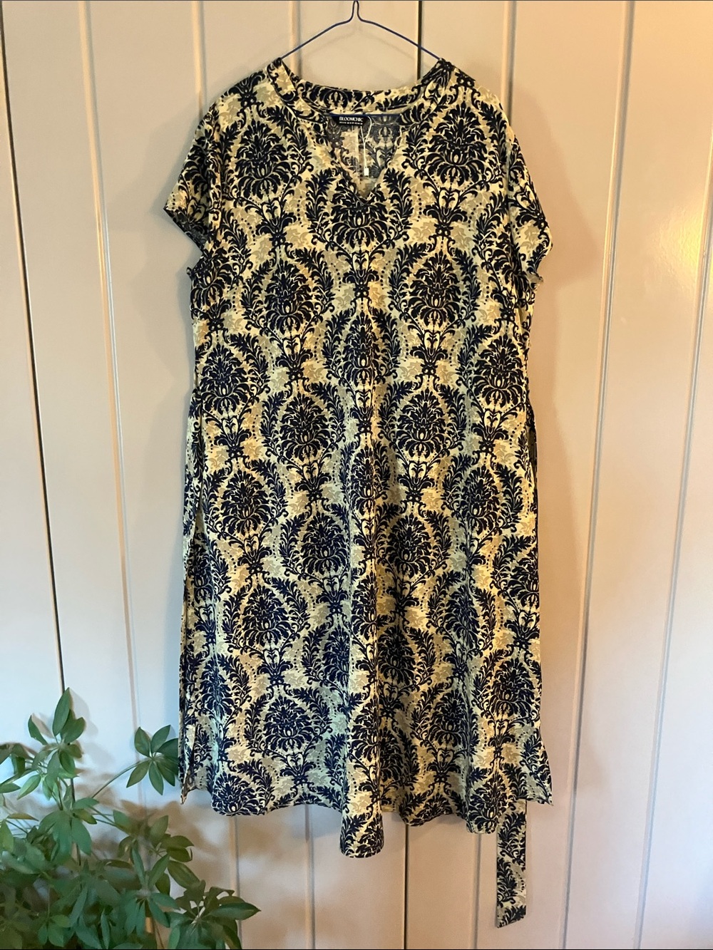 BloomChic Yellow and Navy Printed Midi Dress